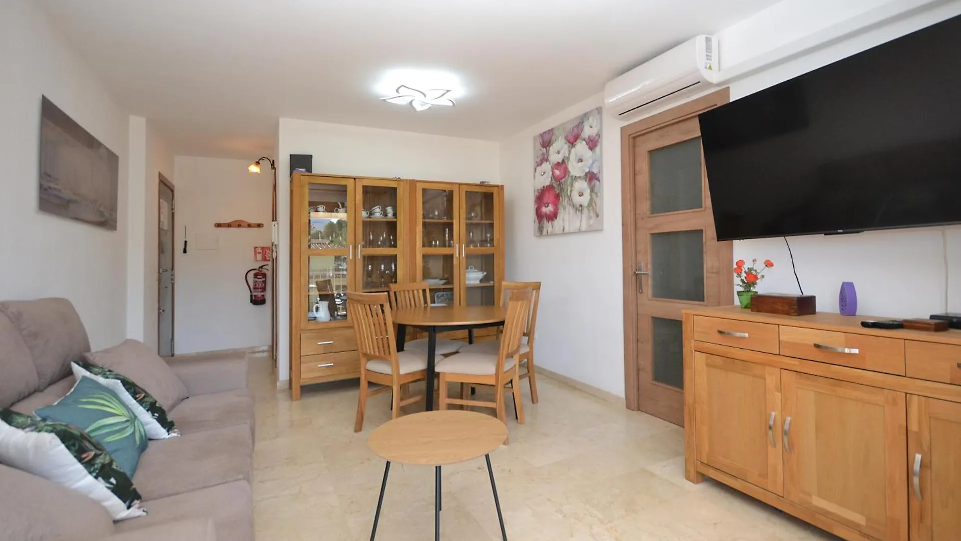 아파트 Oliva Apartament 알쿠디아 스페인